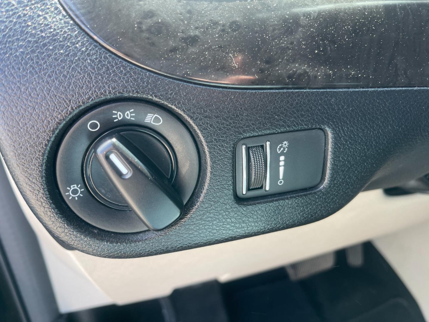 2019 Black /Black Dodge Grand Caravan SE (2C4RDGBG6KR) with an 3.6L V6 DOHC 24V engine, 6A transmission, located at 547 E. Main St., Orwell, OH, 44076, (440) 437-5893, 41.535435, -80.847855 - This 2019 Dodge Grand Caravan SE presents a practical and spacious option for families or travelers needing room for seven passengers. Powered by the robust 3.6L Pentastar V6 engine paired with a 6-speed automatic transmission, it delivers a smooth and reliable driving experience. This model boasts - Photo#17